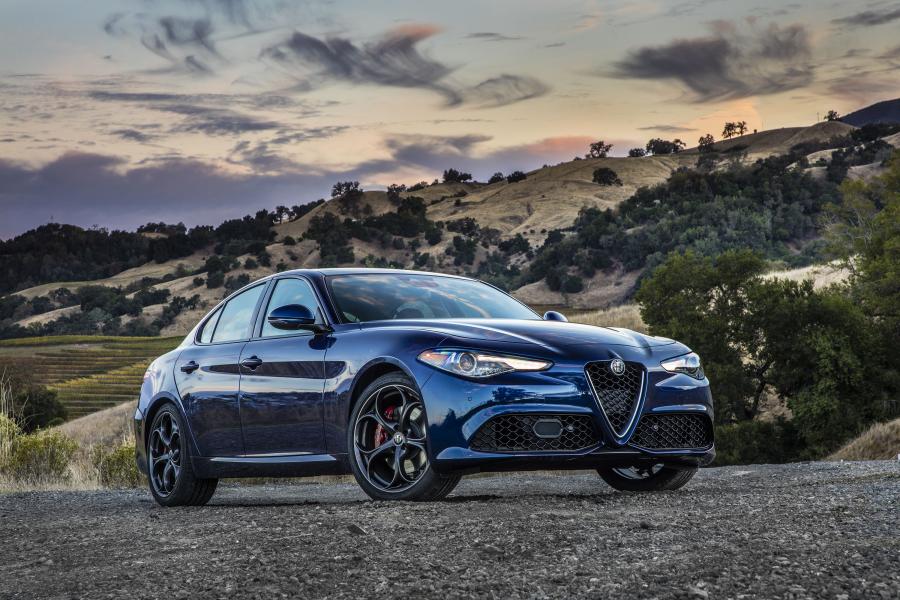  Alfa Romeo Giulia Ti Sport Q4 (952) 2017 года  (NA) (фото 1 из 31)